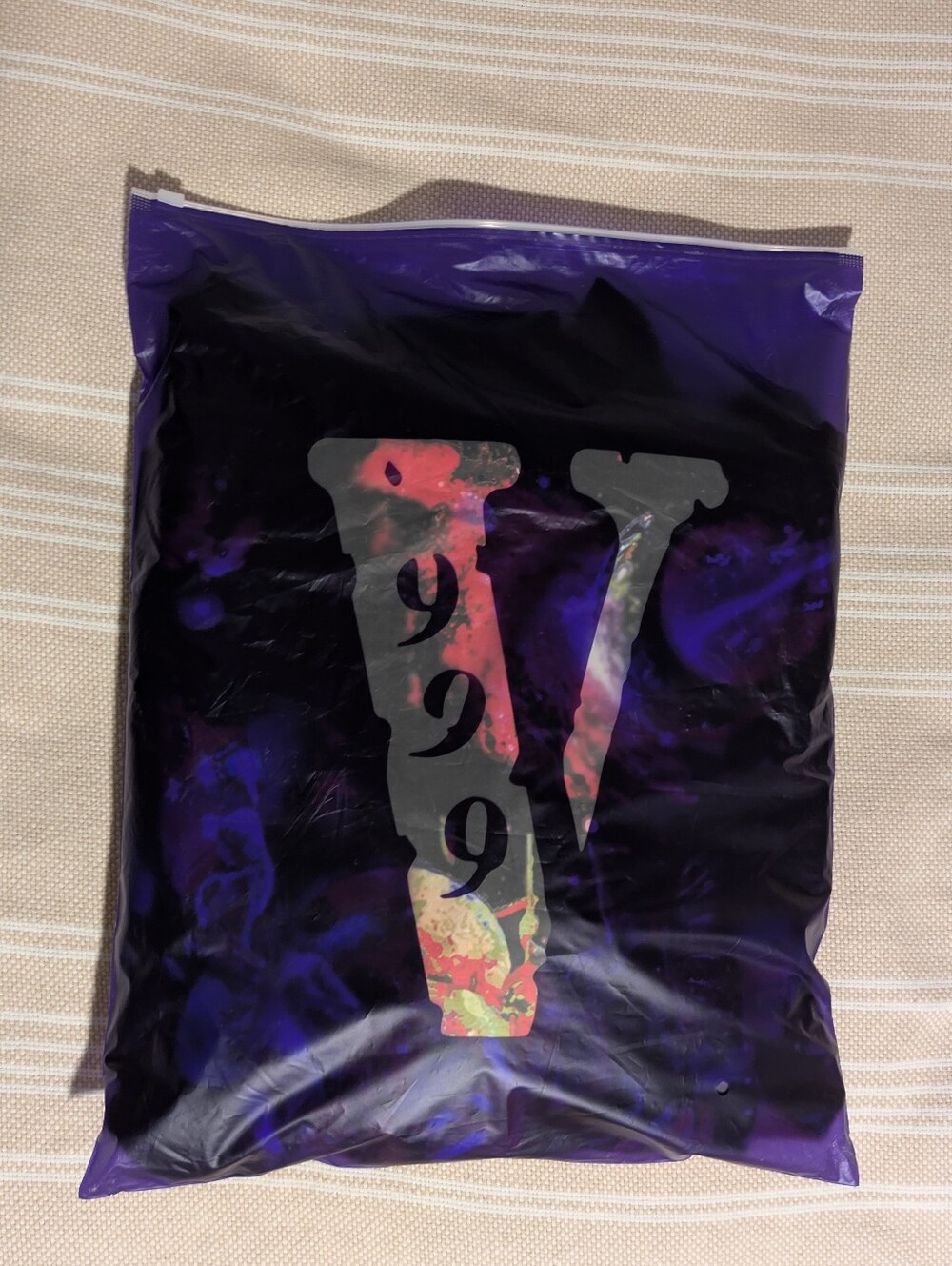 Juice Wrld x Vlone Galaxy Hoodie - Picture 5 of 5
